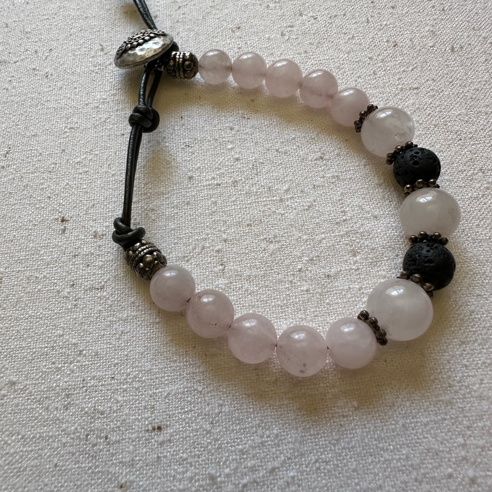 Elegant Rose Quartz and Lave Stone Aromatherapy Beaded Bracelet